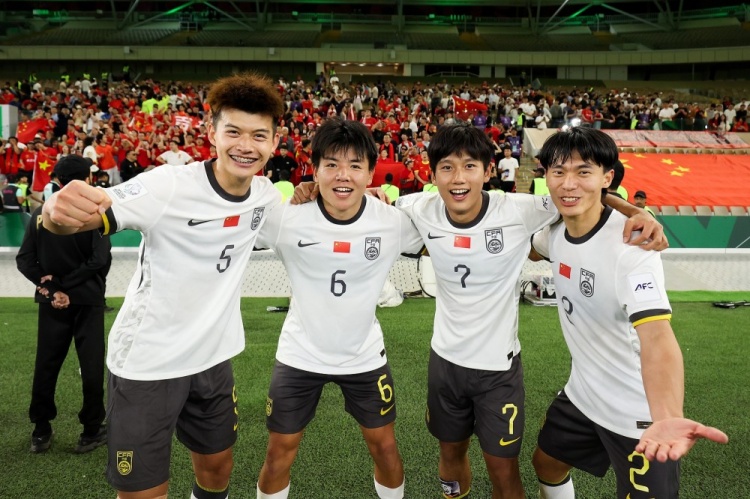 第五外援！德转更新，青岛海牛免签洛杉矶FC边锋耶博阿